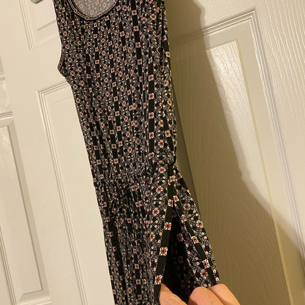 Comfortable And Elegant Patterned Jumpsuit With D… - image 4